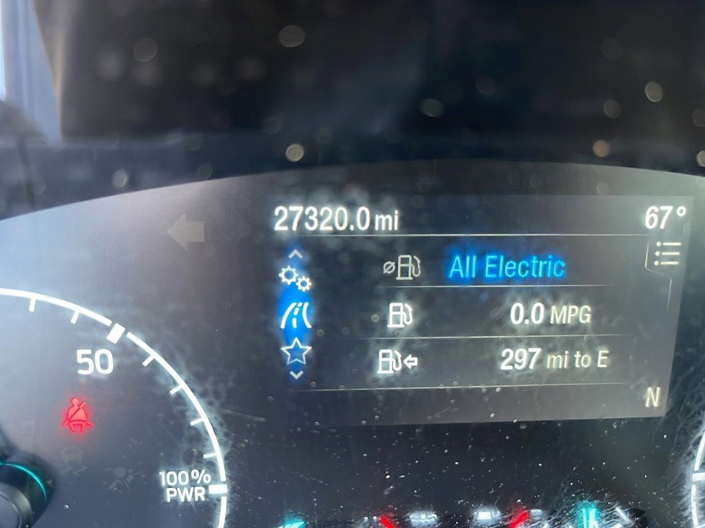 Certified 2022 Ford Maverick XL image 17