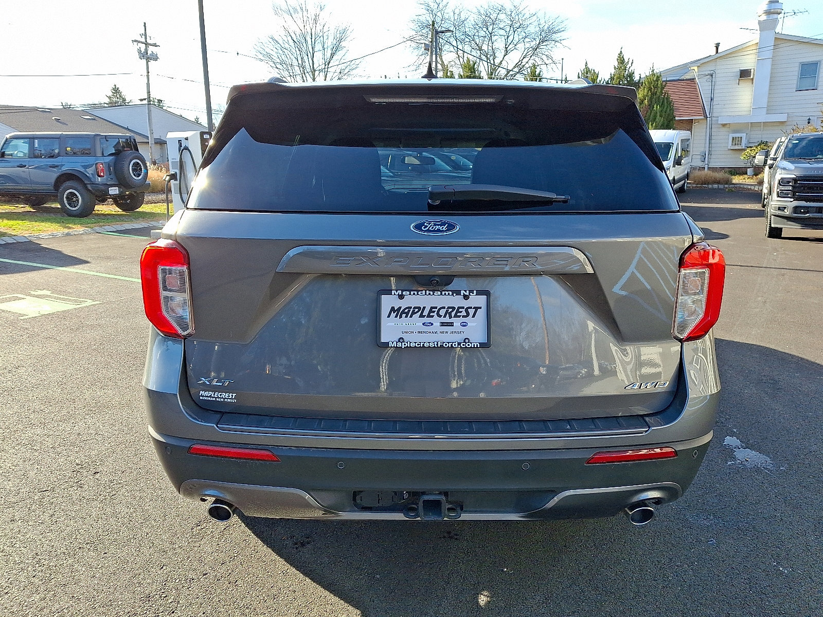 Certified 2023 Ford Explorer XLT w/ Equipment Group 202A image 4