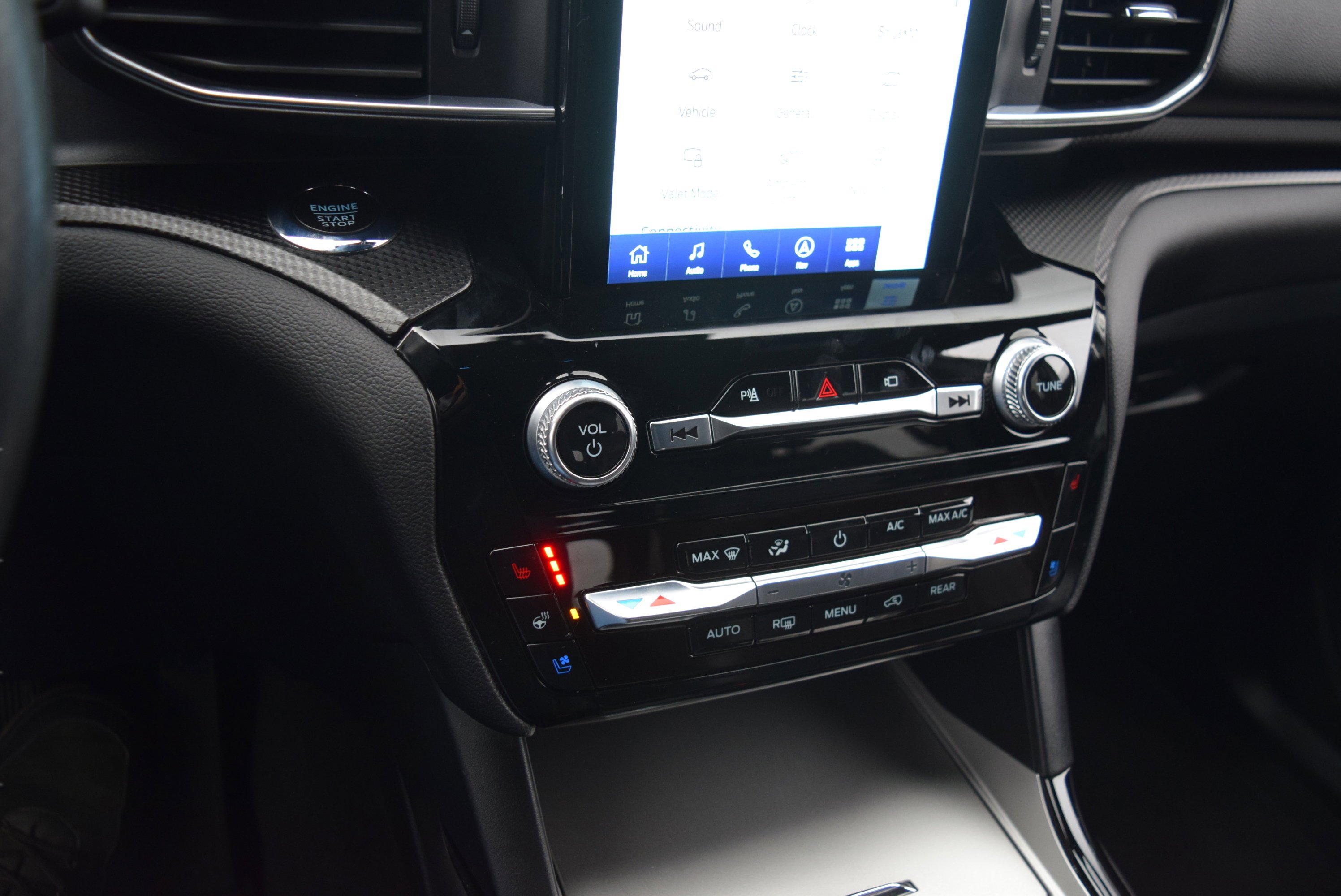 Certified 2023 Ford Explorer ST w/ Equipment Group 401A image 15