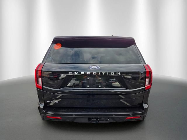 Certified 2025 Ford Expedition Active AWD/4WD image 5