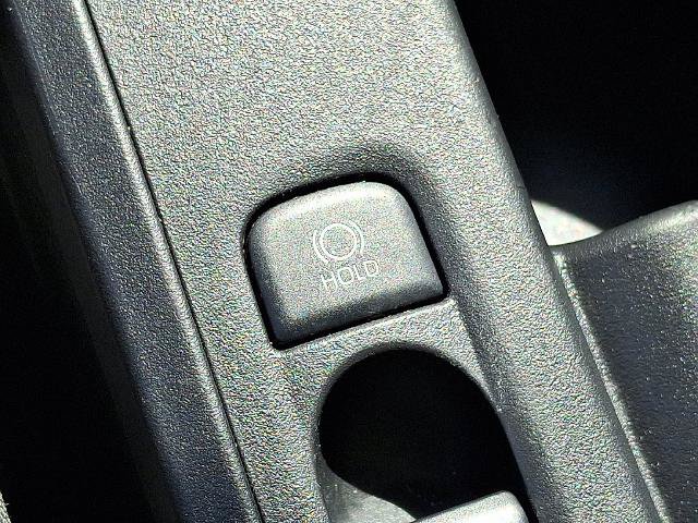Used 2025 Toyota Corolla LE FWD image 25
