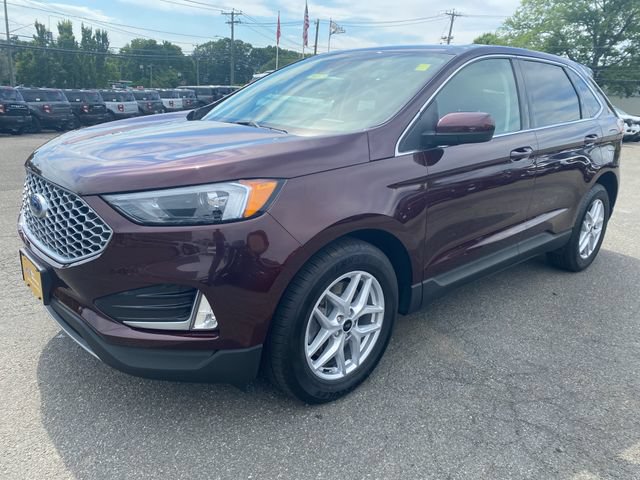 Certified 2024 Ford Edge SEL w/ Convenience Package AWD/4WD image 3