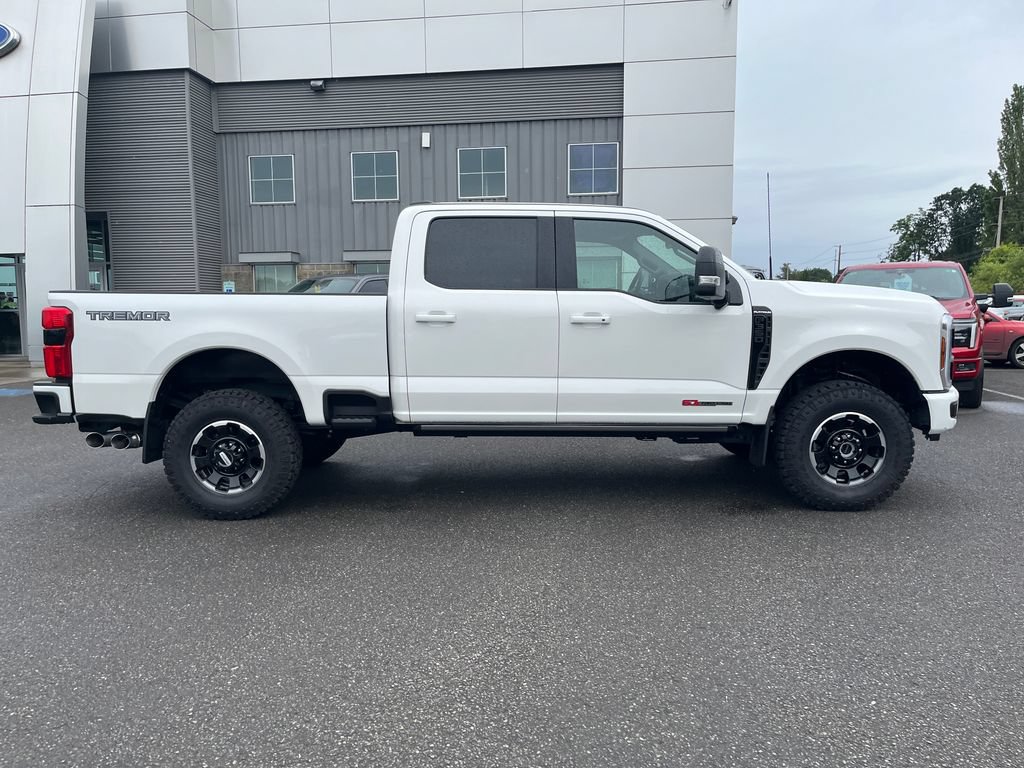 Certified 2025 Ford F350 Platinum w/ Tremor Off-Road Package AWD/4WD image 7
