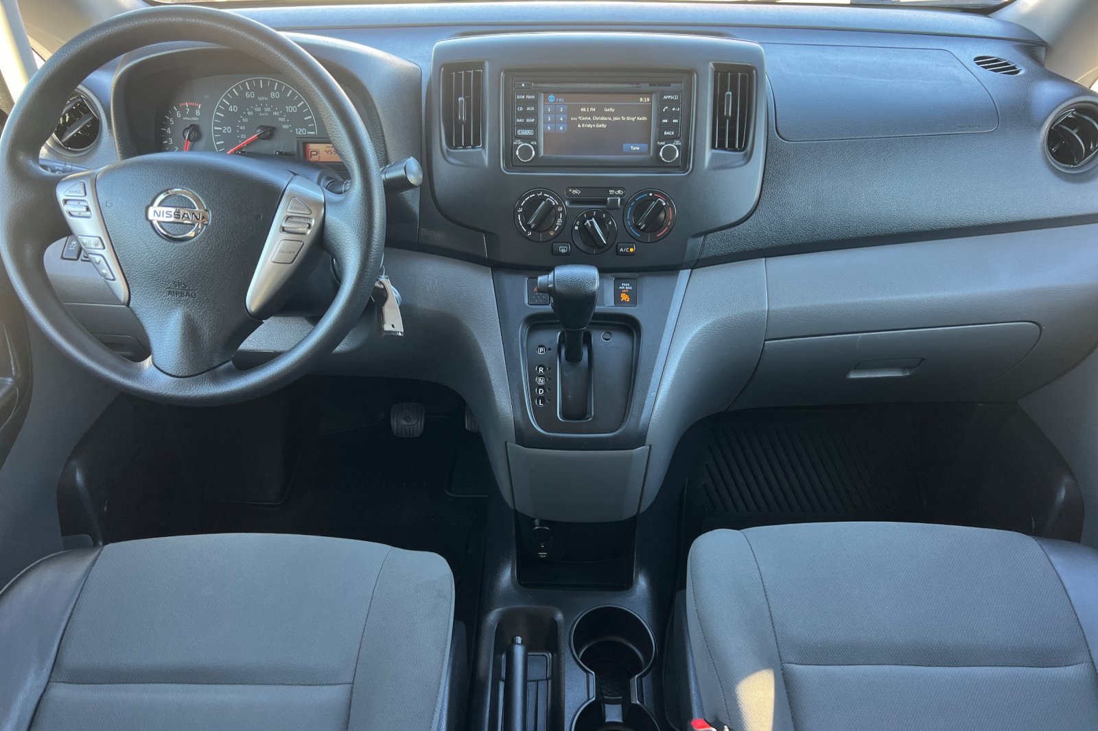 Used 2018 Nissan NV200 SV w/ Navigation Package FWD image 13