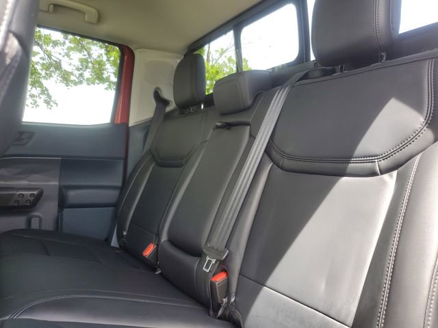 Certified 2024 Ford Maverick Lariat w/ Black Appearance Package FWD image 24