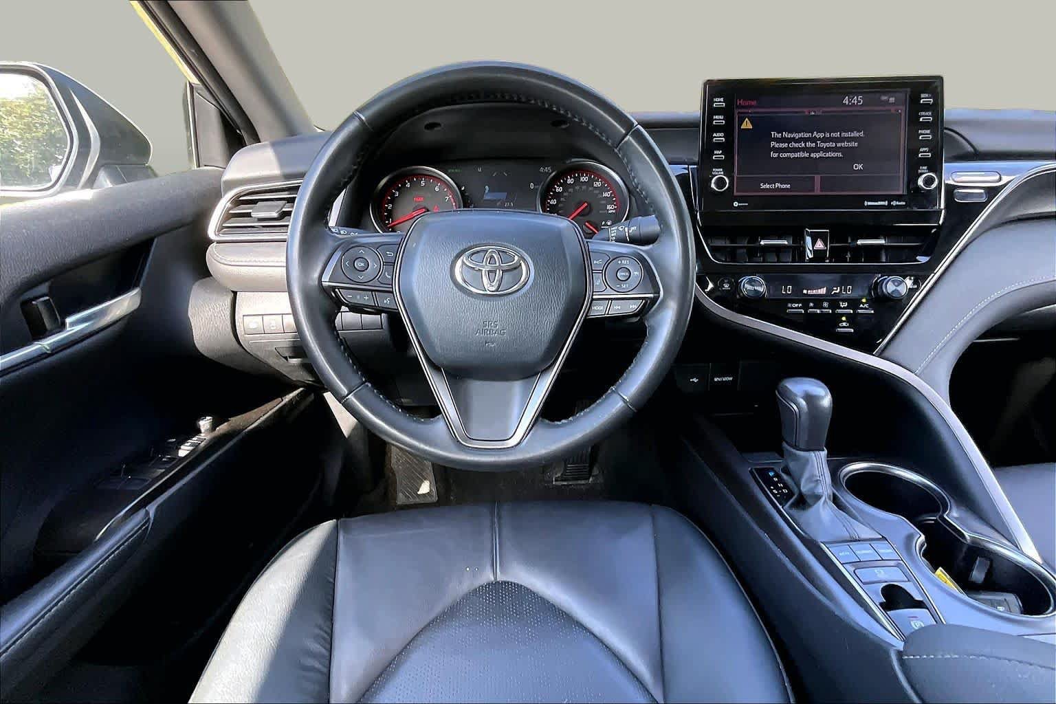 Used 2024 Toyota Camry XSE FWD image 6