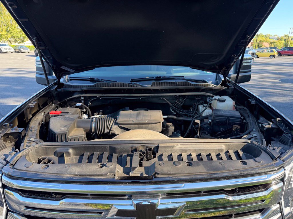 Used 2025 Chevrolet Silverado 2500 High Country w/ Technology Package AWD/4WD image 13