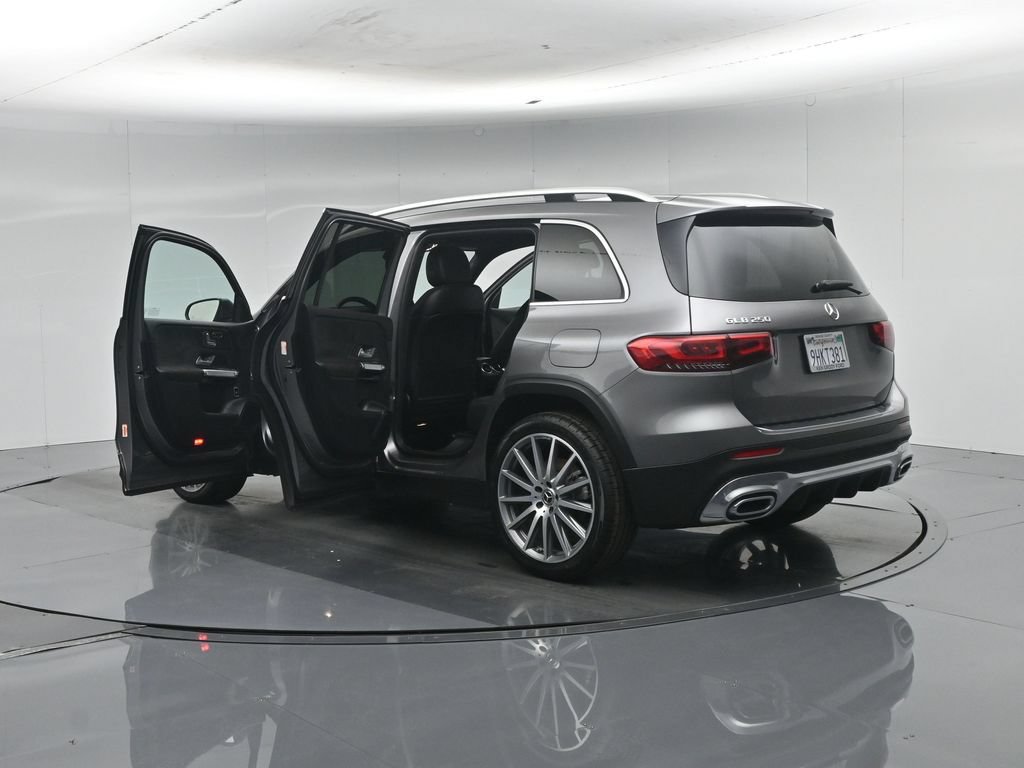 Used 2021 Mercedes-Benz GLB 250 image 35