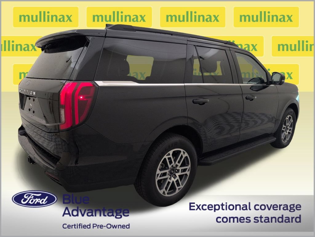 Certified 2025 Ford Expedition Active RWD image 3
