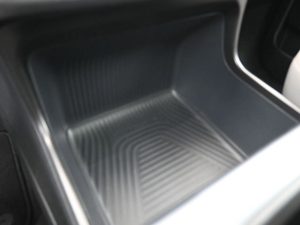 Certified 2025 Ford Expedition Active image 46