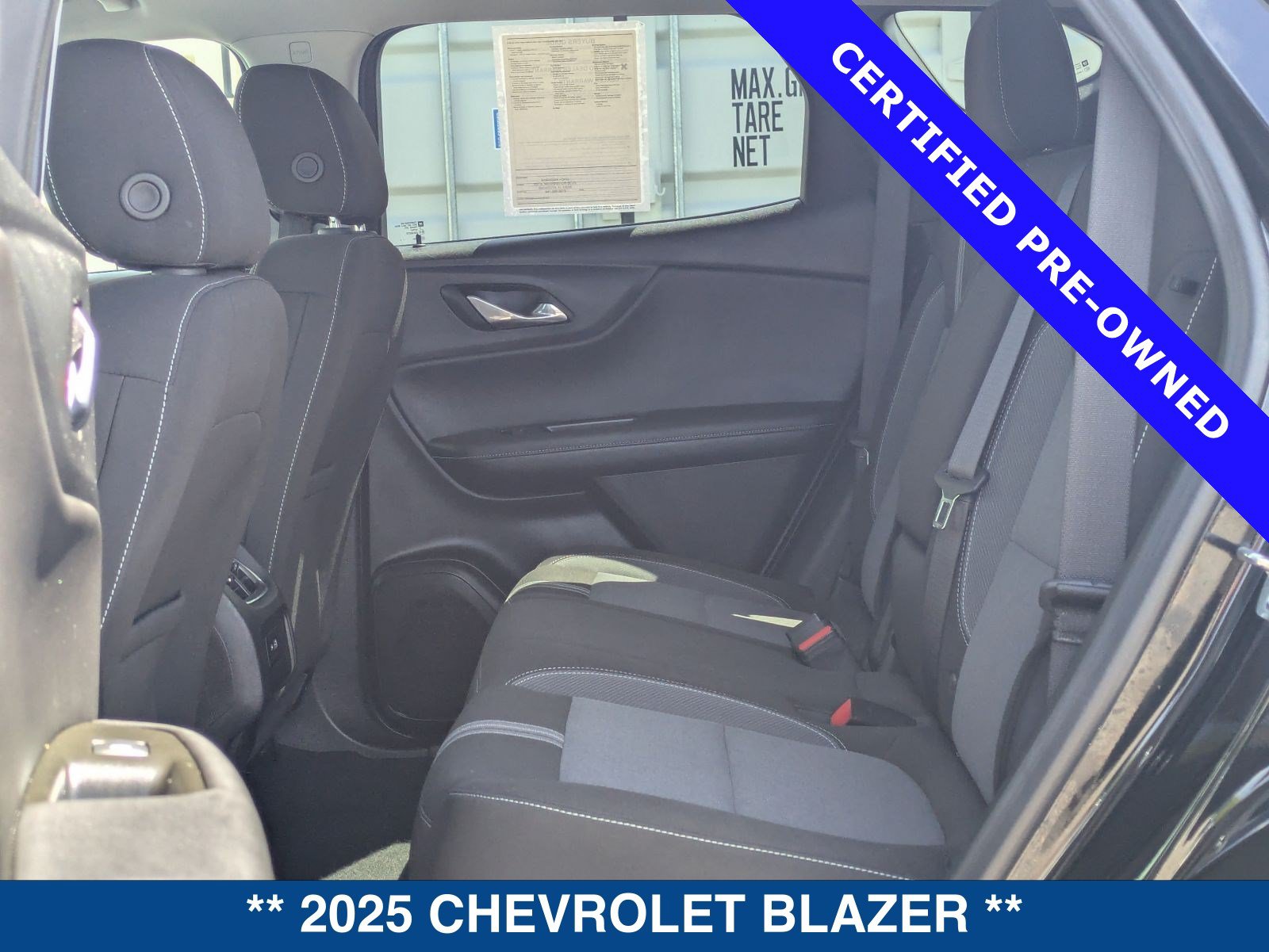 Used 2025 Chevrolet Blazer LT FWD image 15