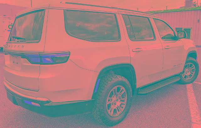 Used 2023 Jeep Wagoneer 4WD w/ Convenience Group I image 3