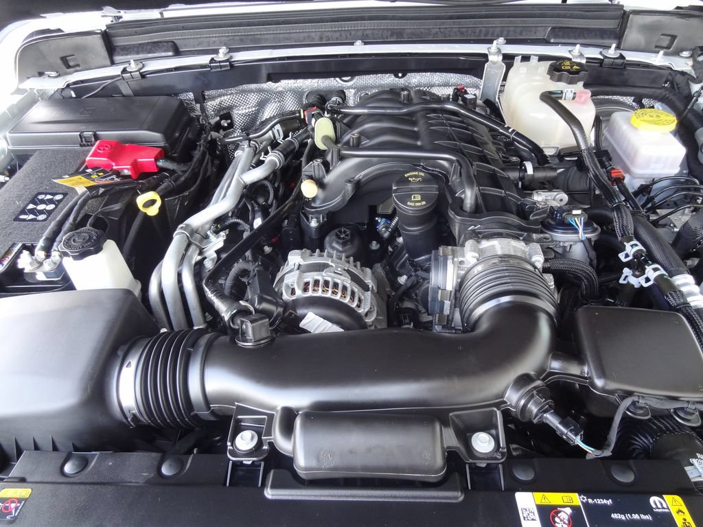 Used 2024 Jeep Wrangler Unlimited Sport AWD/4WD image 39