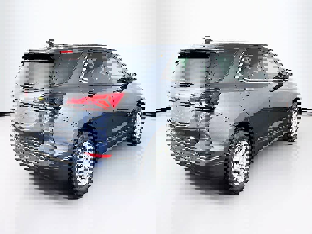 Used 2023 Chevrolet Equinox LT image 5