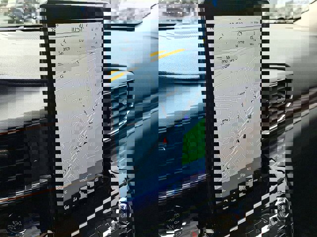 Certified 2023 Ford Explorer Limited w/ Limited Technology Package image 19