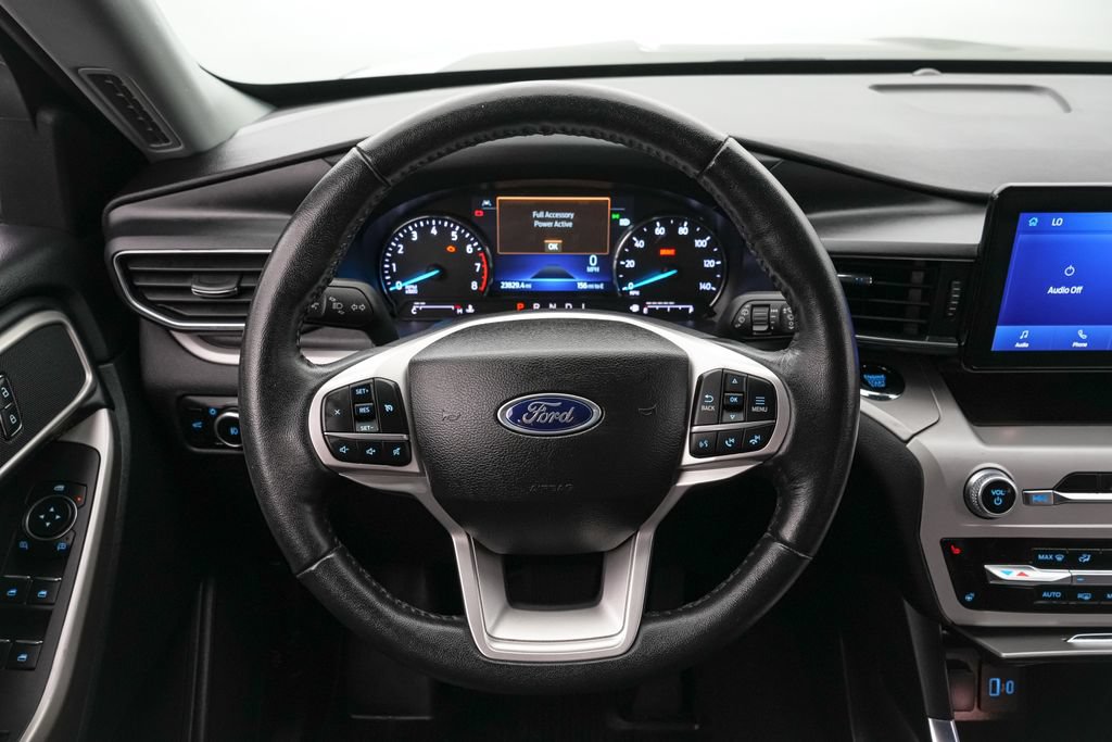 Certified 2023 Ford Explorer XLT w/ Equipment Group 202A AWD/4WD image 13