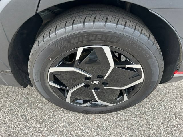 Used 2024 Hyundai Ioniq 5 SEL AWD/4WD image 8