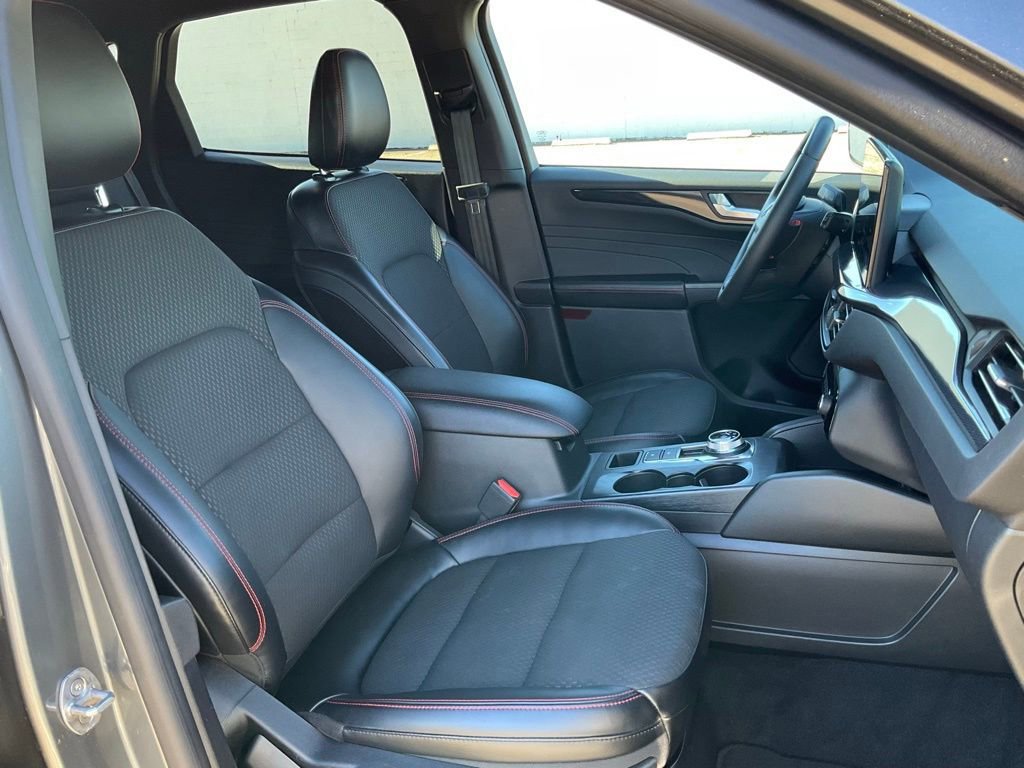 Certified 2024 Ford Escape ST-Line w/ Tech Pack #1 image 46