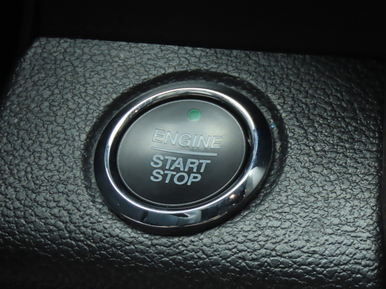Certified 2020 Ford Expedition XLT RWD image 30