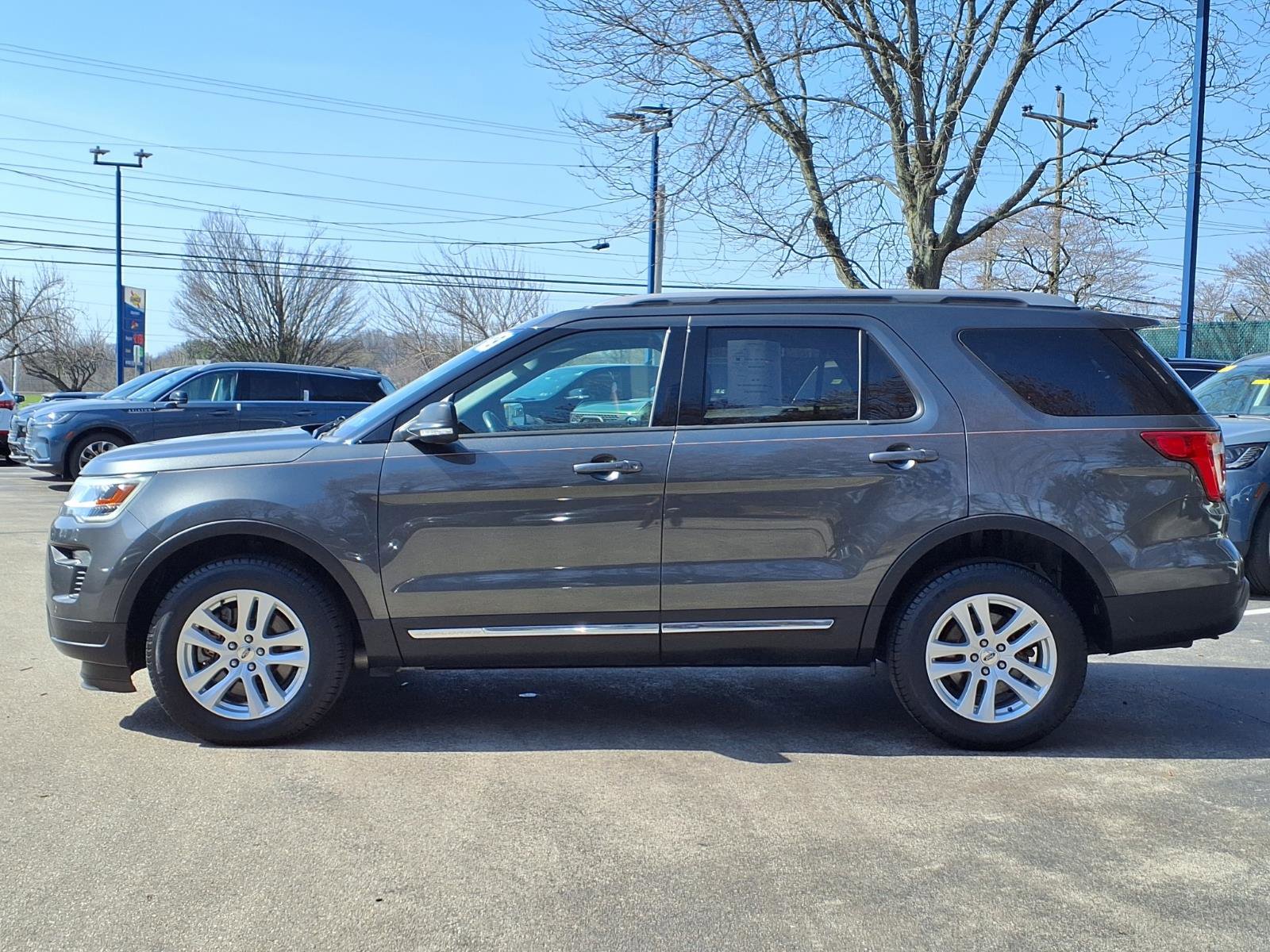 Certified 2019 Ford Explorer XLT w/ Equipment Group 202A AWD/4WD image 7