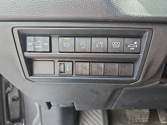 Used 2023 Toyota Tundra SR5 w/ SR5 Convenience Package AWD/4WD image 30