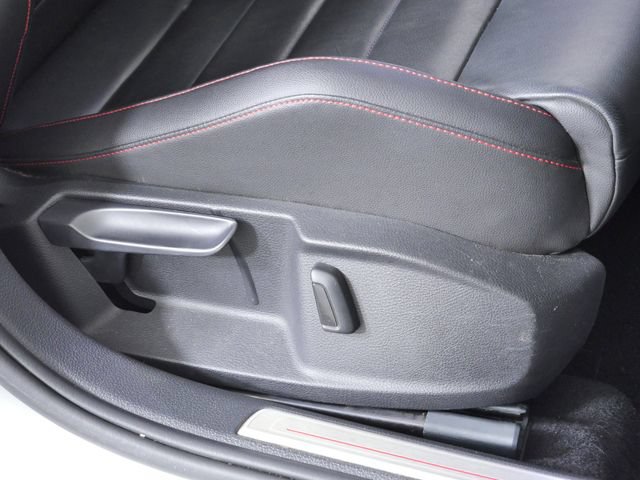 Used 2017 Volkswagen GTI SE FWD image 14