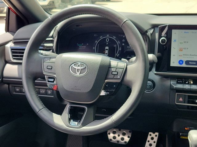 Used 2025 Toyota Camry XSE FWD image 19