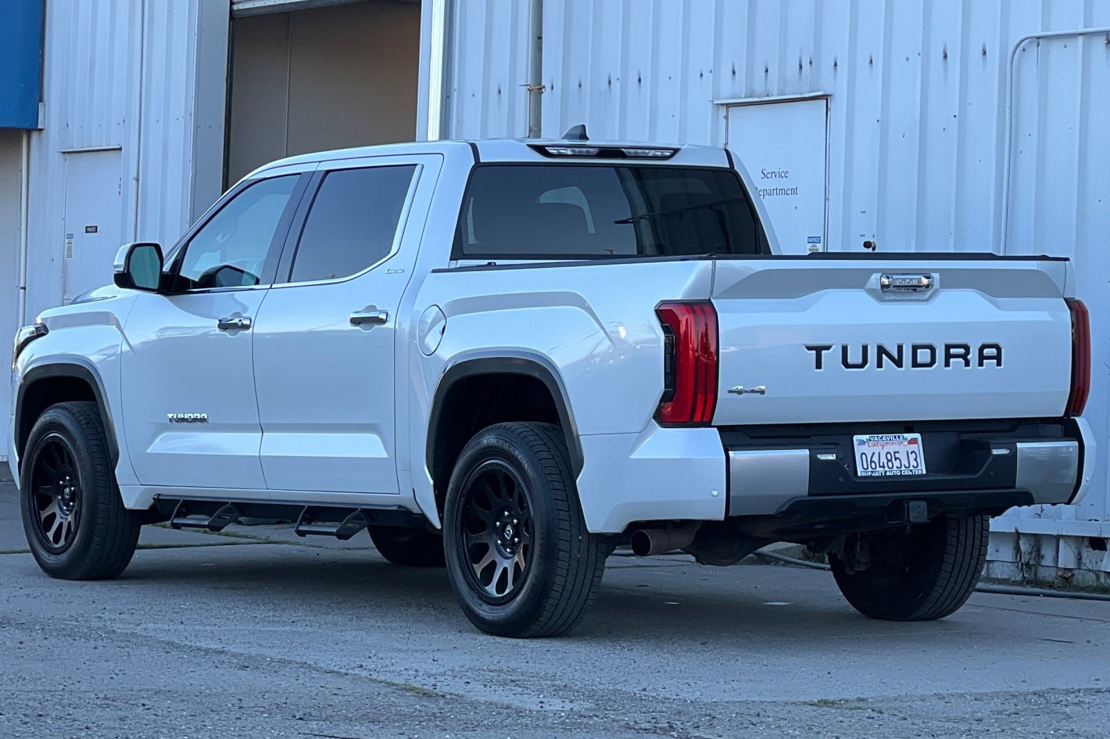 Used 2022 Toyota Tundra Limited image 3