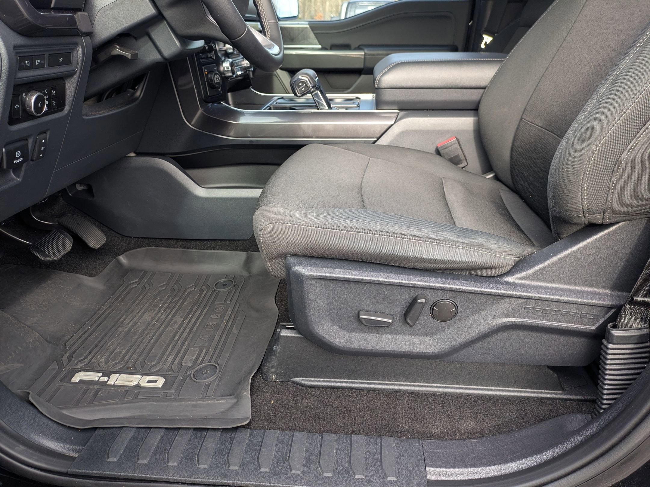 Certified 2023 Ford F150 XLT w/ Equipment Group 302A High image 12