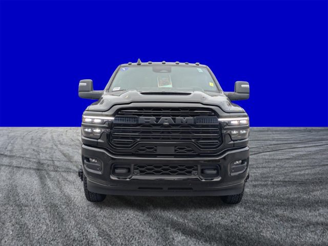 Used 2025 RAM 3500 Laramie AWD/4WD image 9