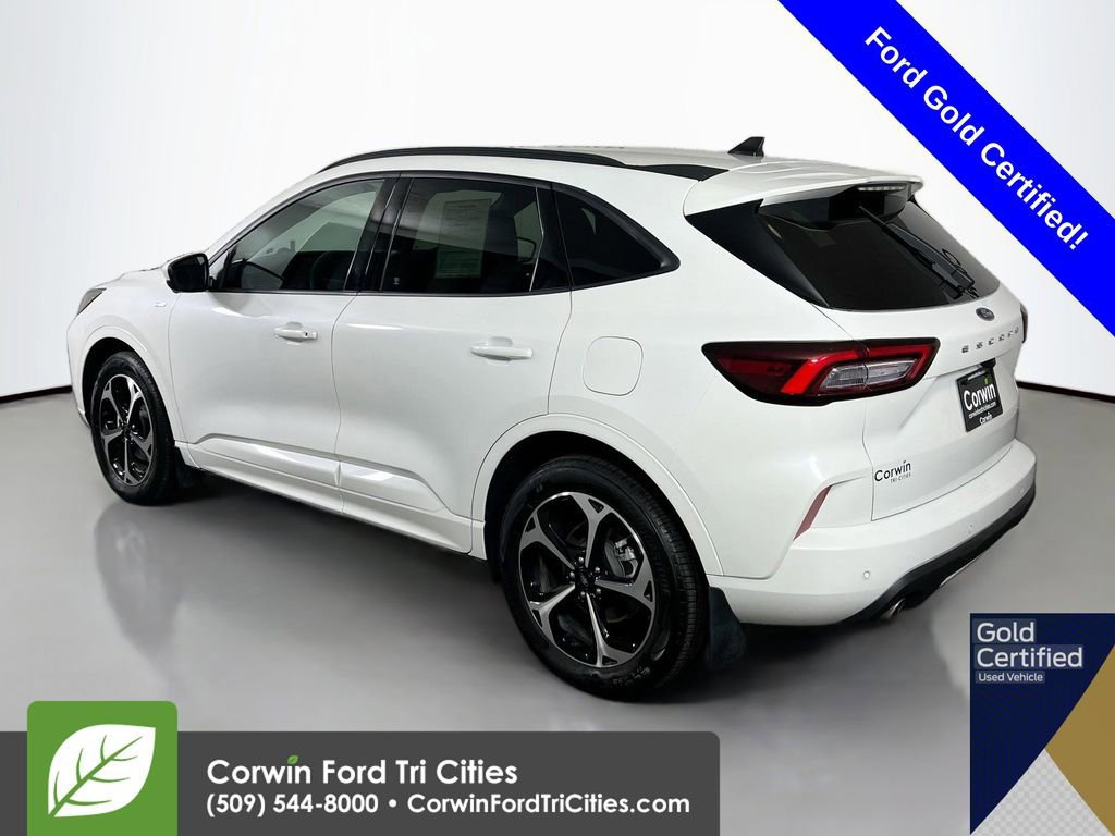 Certified 2023 Ford Escape ST-Line Elite image 3