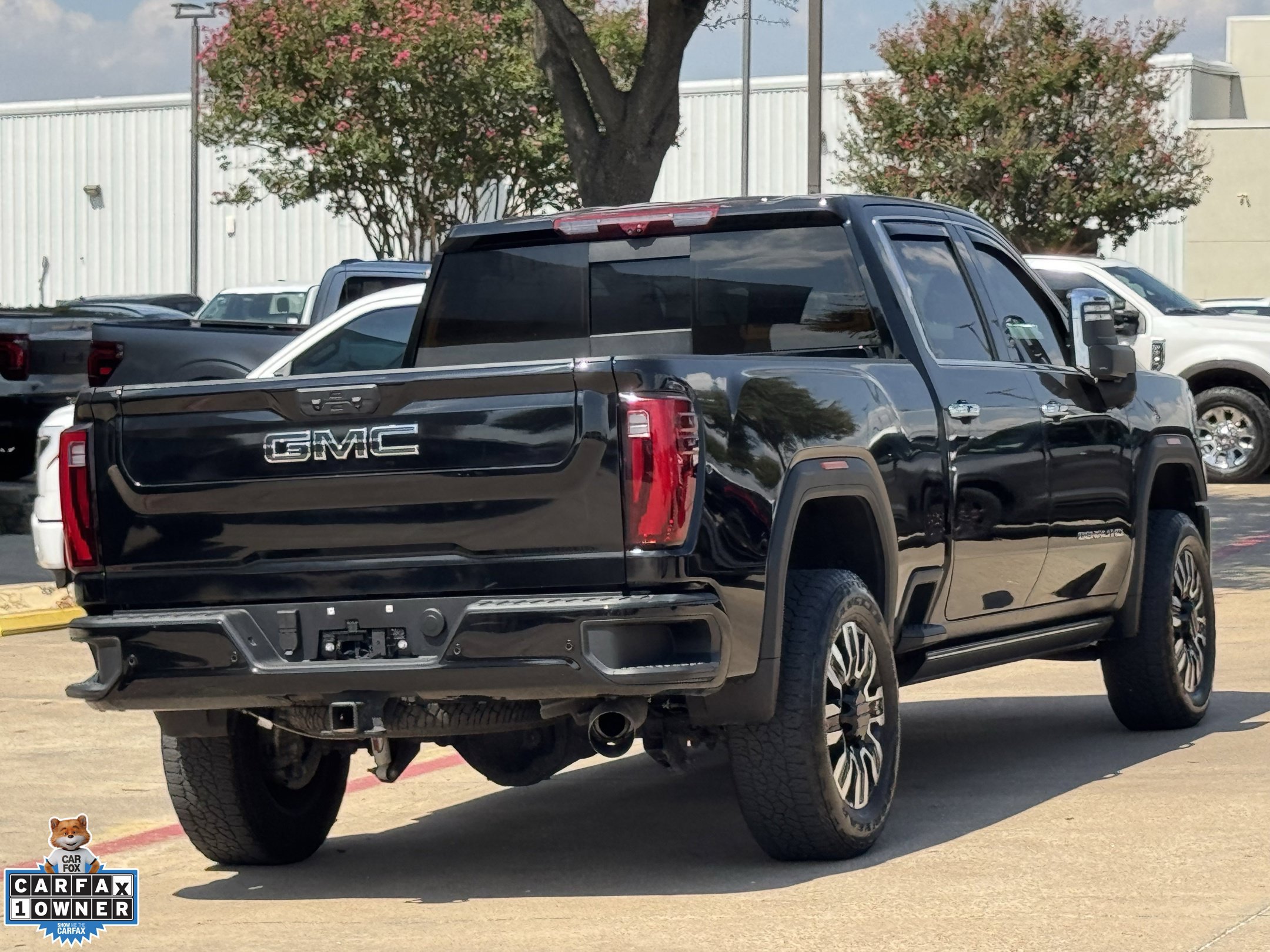 Used 2025 GMC Sierra 2500 Denali Ultimate AWD/4WD image 4