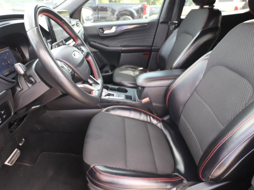 Certified 2023 Ford Escape ST-Line w/ Tech Pack #1 image 8