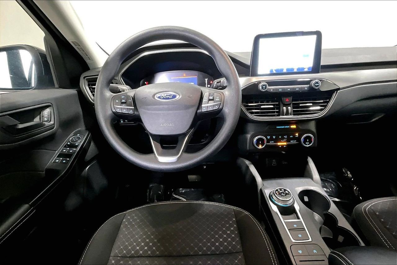 Certified 2025 Ford Escape Active FWD image 4