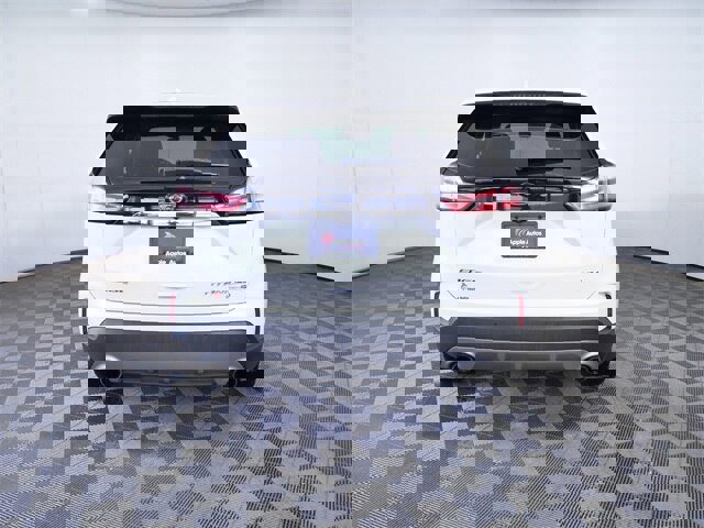 Certified 2019 Ford Edge Titanium w/ Equipment Group 301A image 7
