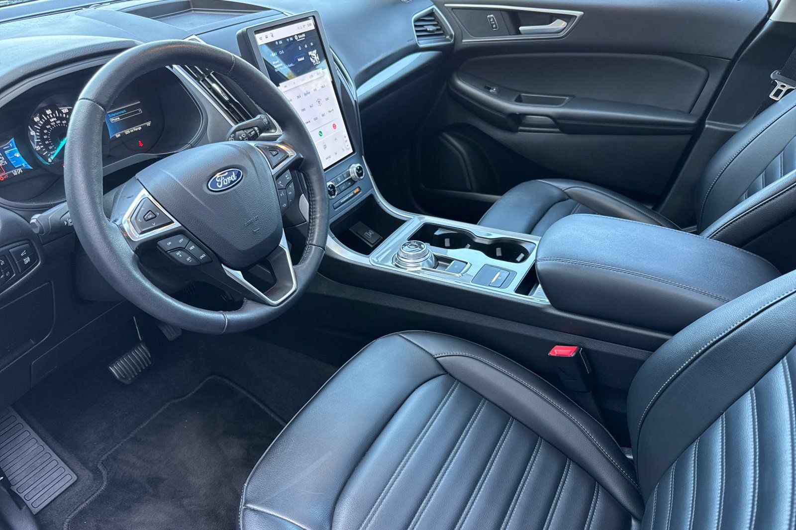 Certified 2024 Ford Edge SEL w/ Convenience Package AWD/4WD image 13