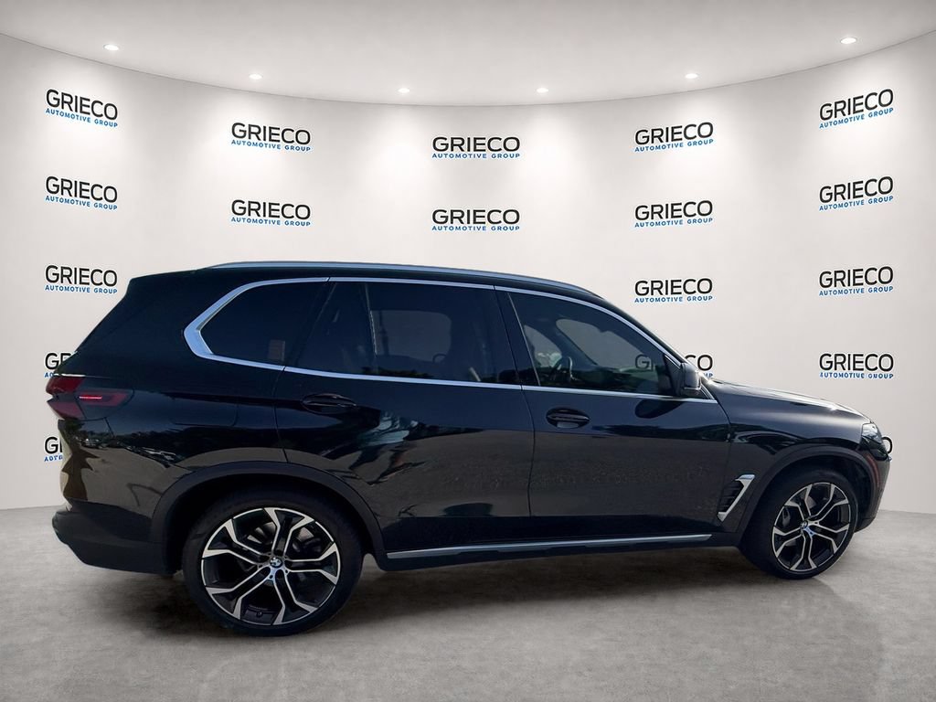 Used 2024 BMW X5 xDrive40i w/ Premium Package AWD/4WD image 8