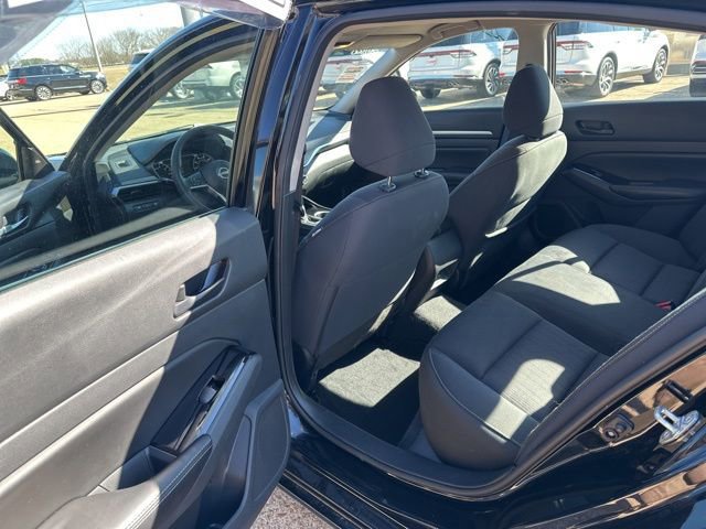 Used 2023 Nissan Altima 2.5 SV image 16