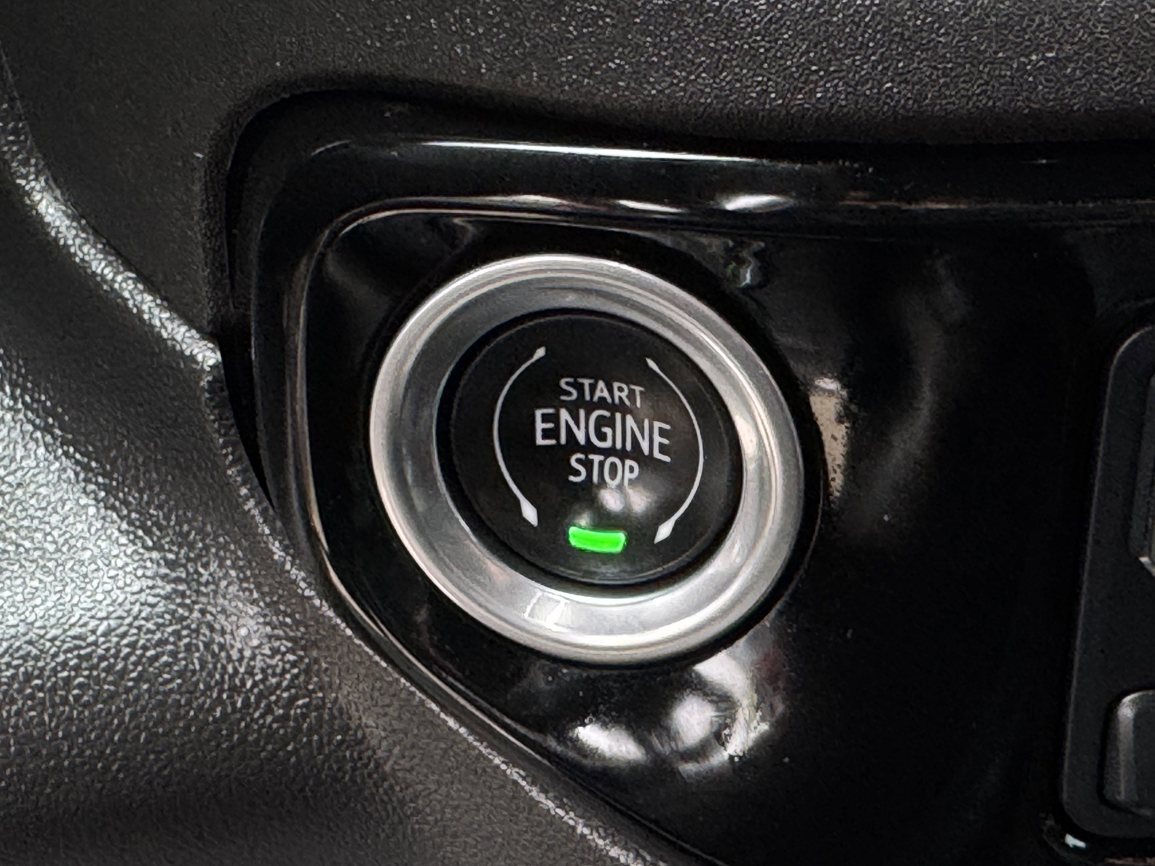 Used 2023 Chevrolet Silverado 1500 ZR2 w/ Technology Package image 23