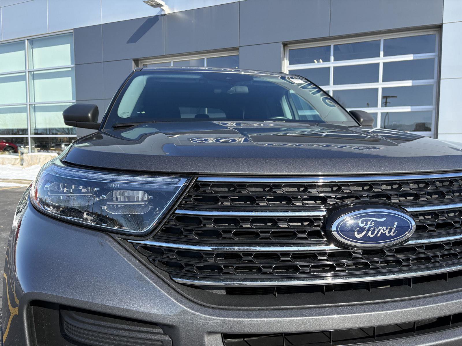 Certified 2023 Ford Explorer XLT w/ Class IV Trailer Tow Package image 24