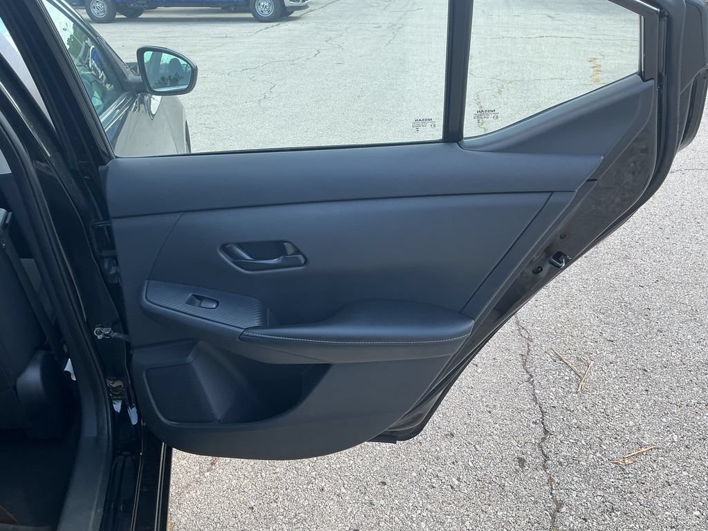 Used 2024 Nissan Sentra SV FWD image 16