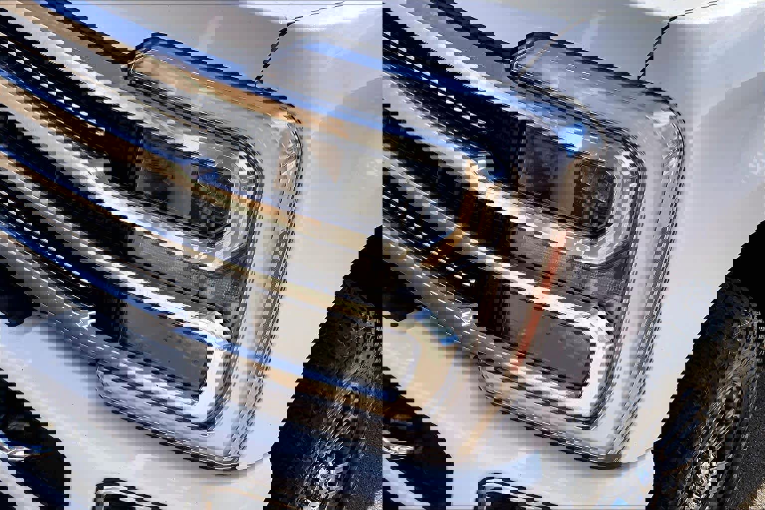 Certified 2024 Ford F250 Limited w/ FX4 Off-Road Package image 27