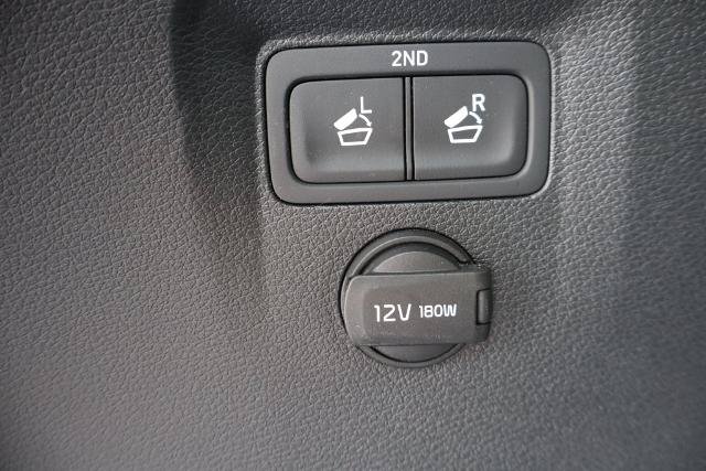 Used 2023 Kia Telluride EX w/ EX Captain's Chair Package AWD/4WD image 32