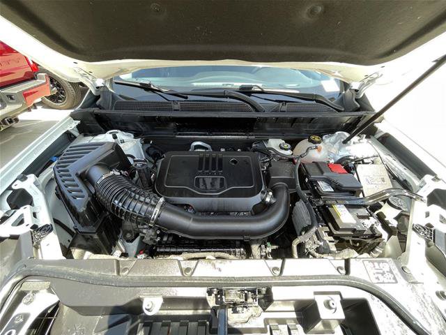 Used 2023 GMC Acadia SLE w/ Driver Convenience Package FWD image 34
