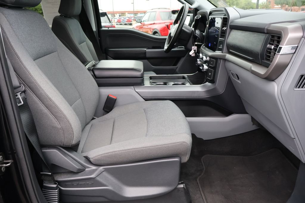 Certified 2025 Ford F150 XLT w/ Equipment Group 301A Standard image 21