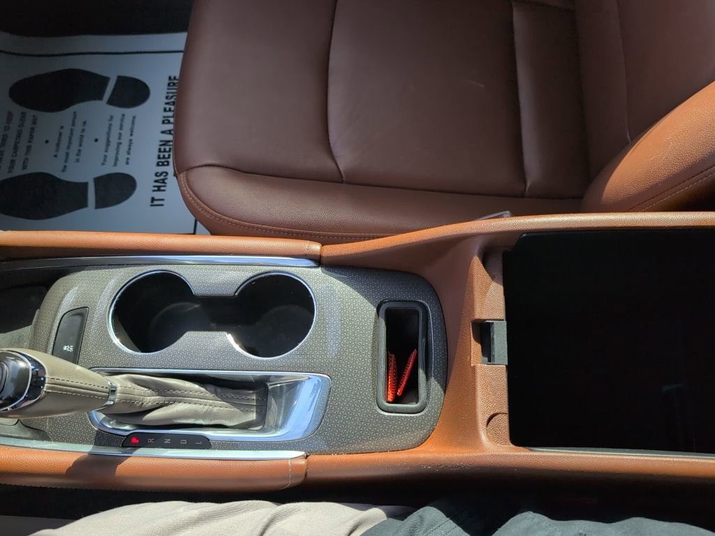 Used 2018 Chevrolet Malibu LT w/ Leather Package image 19