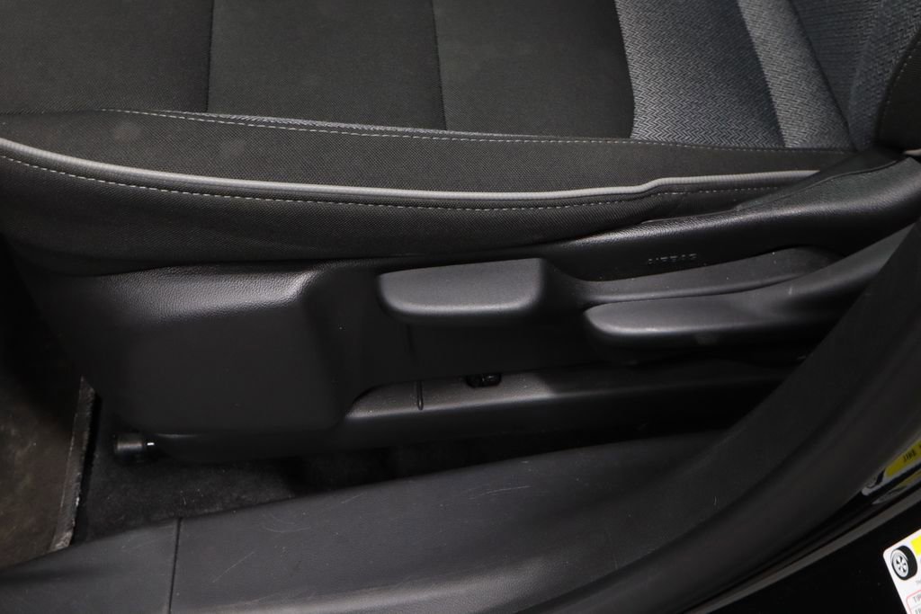 Used 2025 Chevrolet TrailBlazer LT w/ LT Cold Weather Package image 23