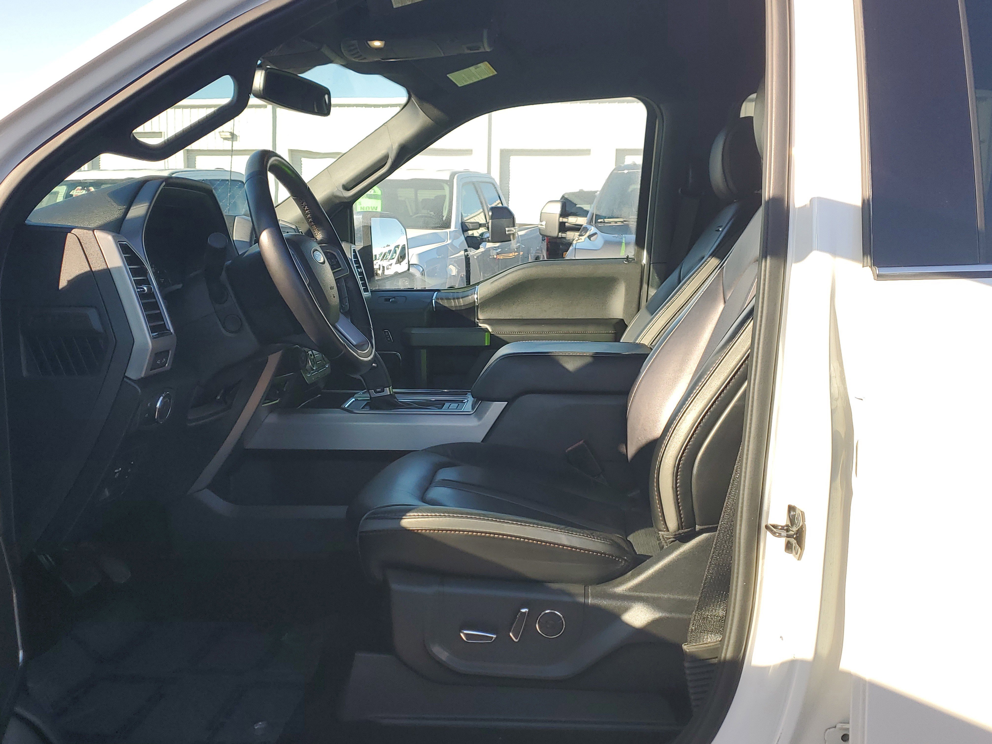 Certified 2019 Ford F150 Platinum w/ Equipment Group 701A Luxury image 20