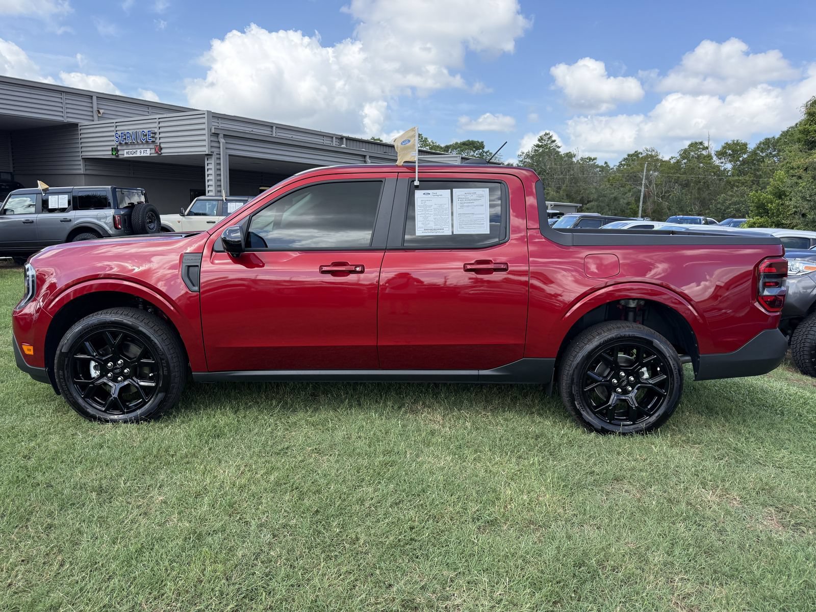 Certified 2026 Ford Maverick Lariat w/ Black Appearance Package AWD/4WD image 8