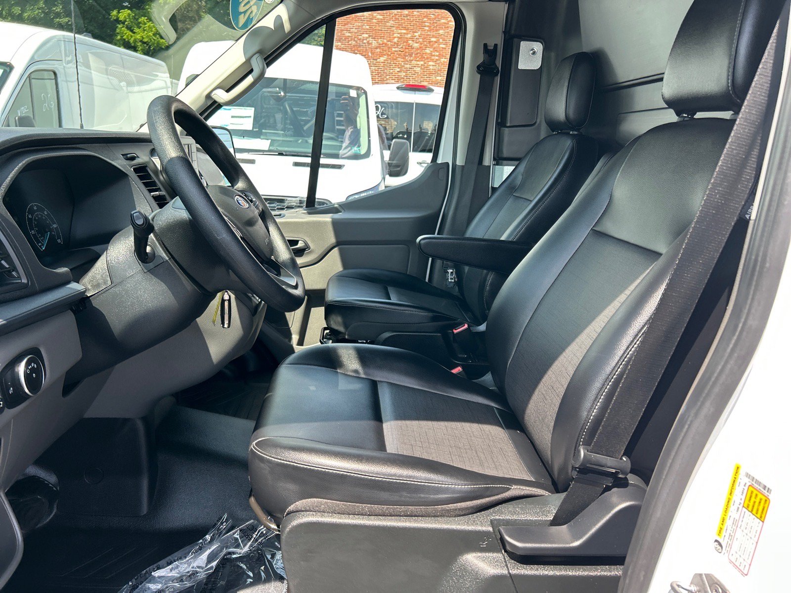 Certified 2024 Ford Transit 250 148 Medium Roof Extended AWD w/ Load Area Protection Package image 6